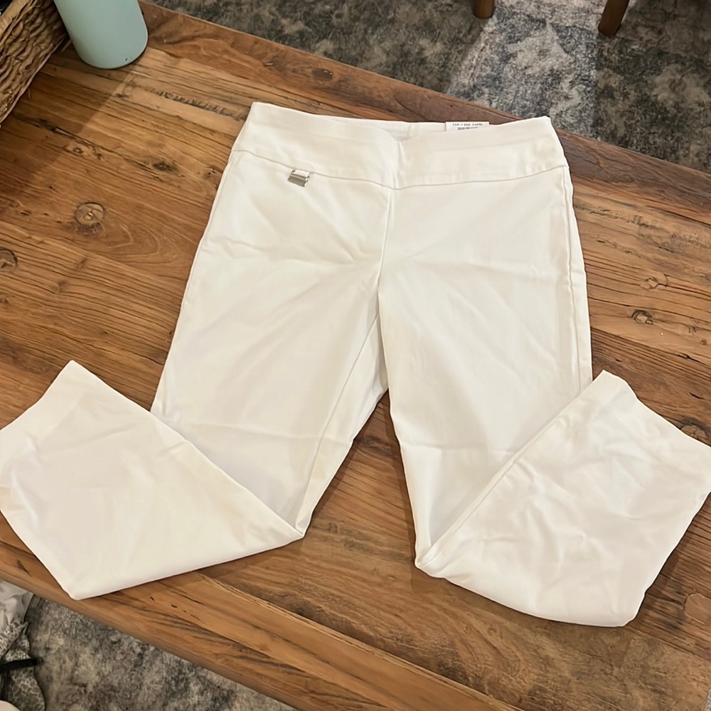 Alfani capri pants